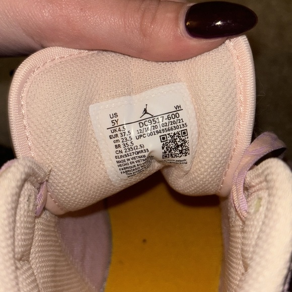 Purple and orange kids Jordan’s - Picture 2 of 2